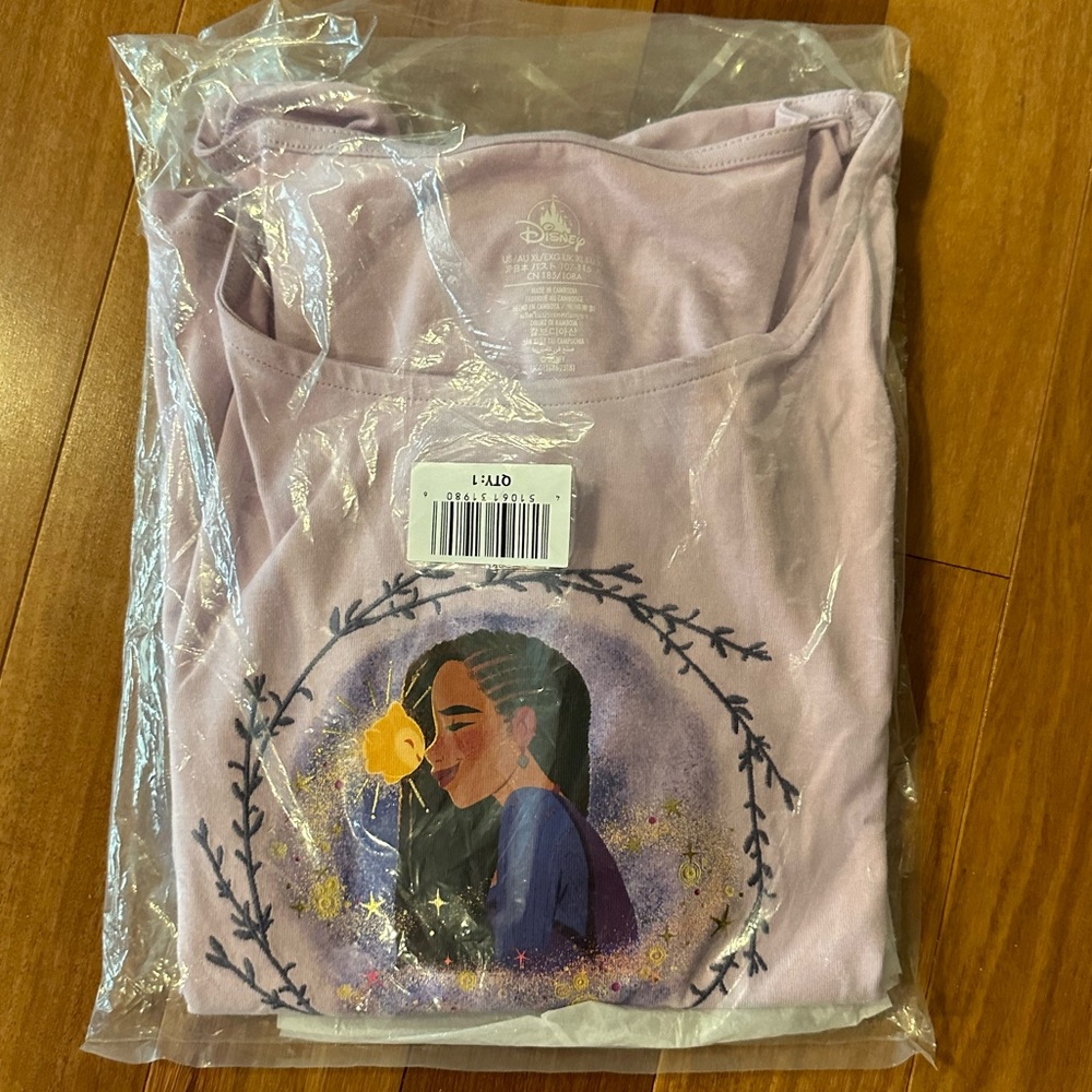 NWT Women’s Disney Store Wish Lavender T-shirt XL Loose Fit - NWT